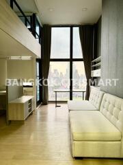 Condo at Chewathai Residence Asoke for rent