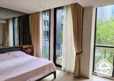 1-BR Condo at Noble Ploenchit near BTS Phloen Chit