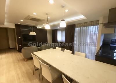 2 Bedrooms Spacious Furnished Condo For Rent, Ruamrudee, Ploenchit