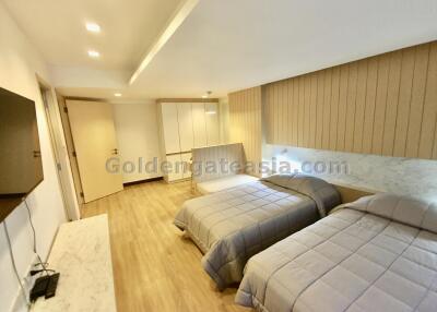 2 Bedrooms Spacious Furnished Condo For Rent, Ruamrudee, Ploenchit