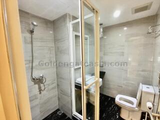 2 Bedrooms Spacious Furnished Condo For Rent, Ruamrudee, Ploenchit