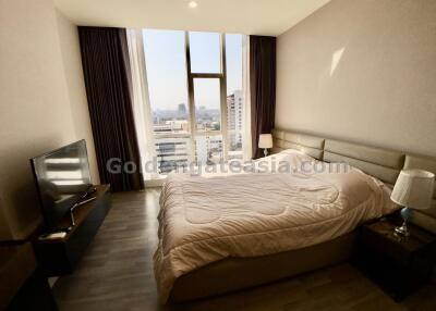 1 Bedroom Modern Furnished Condo at The Room Sathorn, Silom