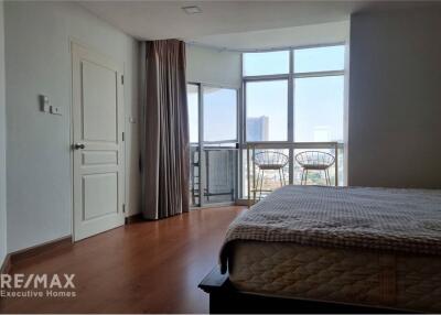 Spacious 2 Bed Condo on 14th Floor at Waterford 30/1 - For Rent