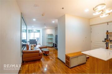 Spacious 2 Bed Condo on 14th Floor at Waterford 30/1 - For Rent