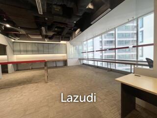 Luxury Office Space for rent in Wattana