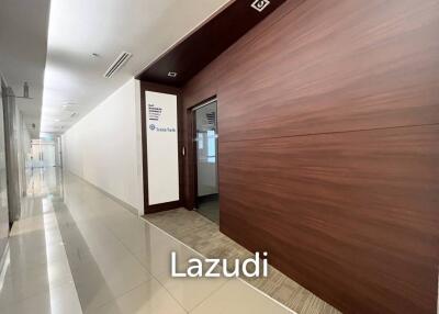 Luxury Office Space for rent in Wattana