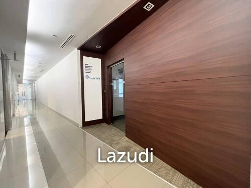 Luxury Office Space for rent in Wattana