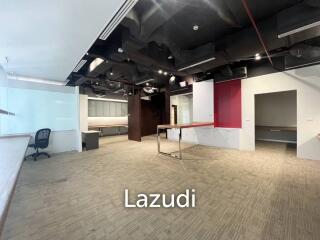 Luxury Office Space for rent in Wattana