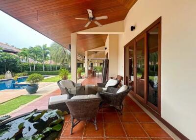 White Lotus 2: Luxury 5 Bedroom Pool Villa