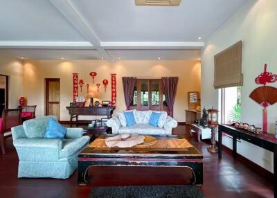 White Lotus 2: Luxury 5 Bedroom Pool Villa