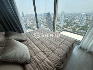 Bedroom with city view