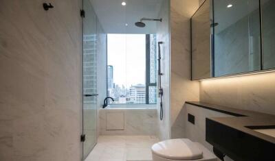 Modern bathroom with city view