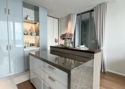 Modern kitchen with island and cabinets