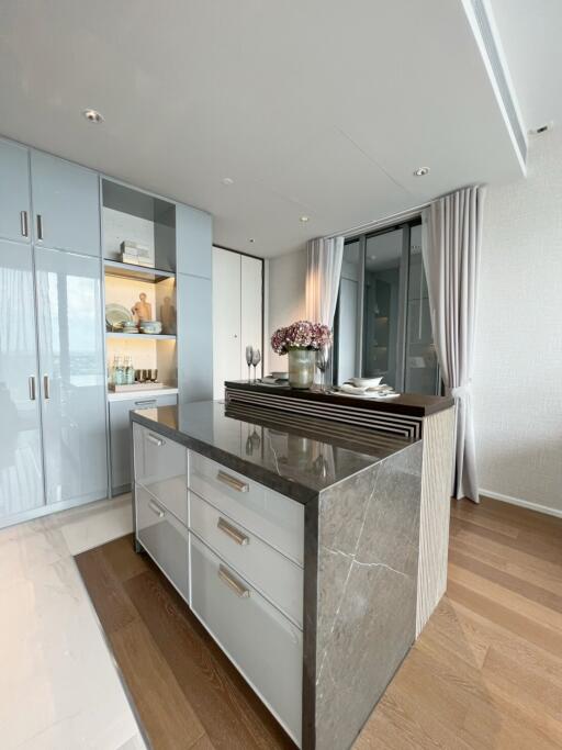 Modern kitchen with island and cabinets