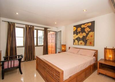 Spacious 1 bedroom condo for sale at Supanich Condominium