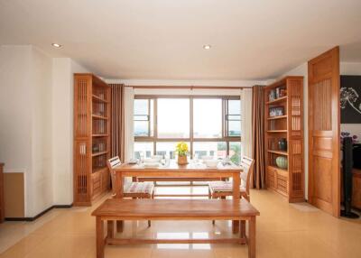 Spacious 1 bedroom condo for sale at Supanich Condominium