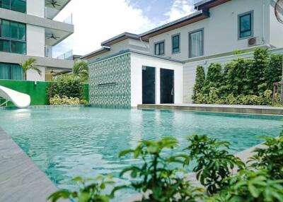 Newly Furnished 4-Bedroom Condo in Jomtien