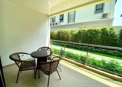 Newly Furnished 4-Bedroom Condo in Jomtien