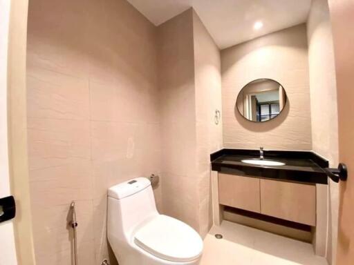 Newly Furnished 4-Bedroom Condo in Jomtien