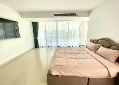 Newly Furnished 4-Bedroom Condo in Jomtien