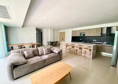 Newly Furnished 4-Bedroom Condo in Jomtien