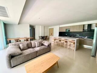 Newly Furnished 4-Bedroom Condo in Jomtien