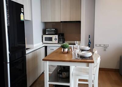 1-BR Condo at The Lumpini 24 near BTS Phrom Phong