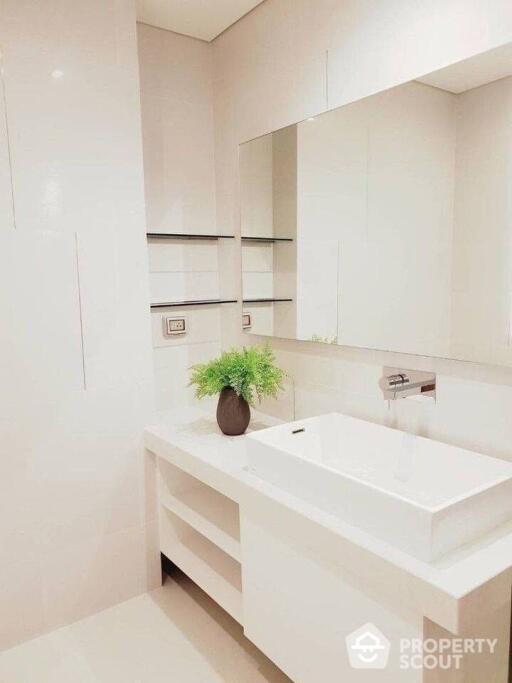 1-BR Condo at The Bangkok Sathorn near BTS Surasak