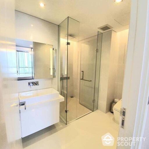 1-BR Condo at The Bangkok Sathorn near BTS Surasak