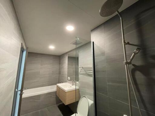 Modern bathroom with shower and bathtub