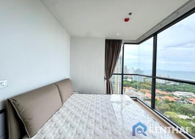 For sale Andromeda Condo on Pratumnak Hil 2 bedroom high floor sea view