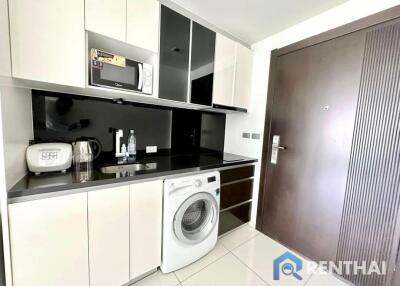 Good price in market Wongamat Tower  Studio 47 sqm high floor Sea view