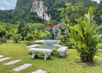 Pool villa with stunning mountains views