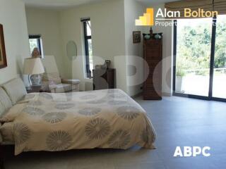 7 Bed 5 Bath in Bang Saray HS4123