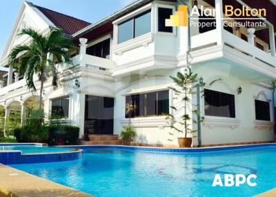 6 Bed 4 Bath in East Pattaya HS4763