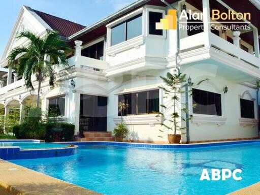 6 Bed 4 Bath in East Pattaya HS4763