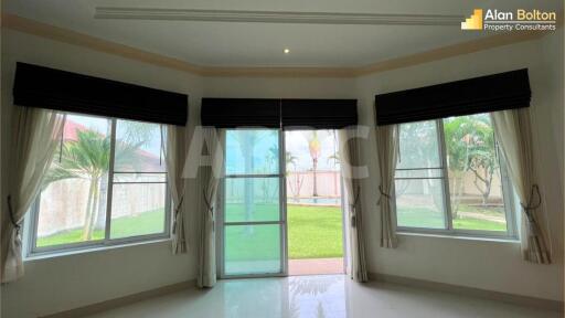 4 Bed 6 Bath in East Pattaya HS5368