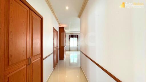 4 Bed 6 Bath in East Pattaya HS5368