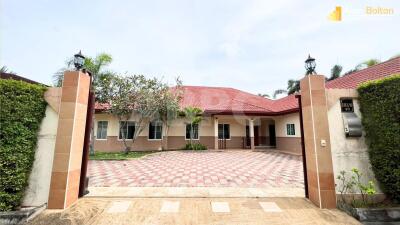 4 Bed 6 Bath in East Pattaya HS5368