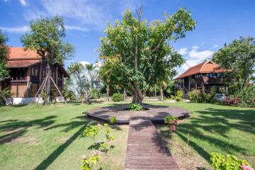 Luxury Thai Style Pool Villa : Saraphi