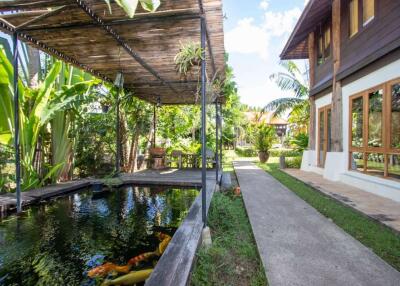 Luxury Thai Style Pool Villa : Saraphi