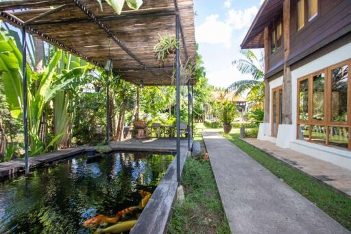 Luxury Thai Style Pool Villa : Saraphi