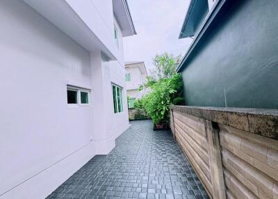 For Rent Bangkok Single House Burasiri Onnut-Bangna Kanchanaphisek Prawet