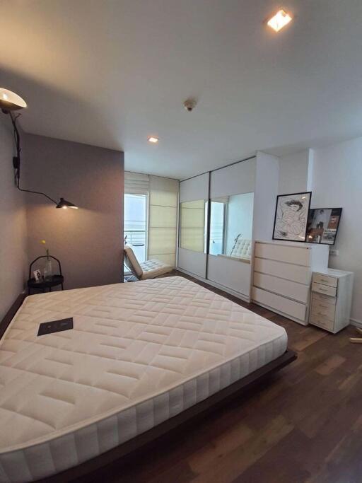 2 bed Condo in The Room Sukhumvit 79 Phrakhanongnuea Sub District C017251