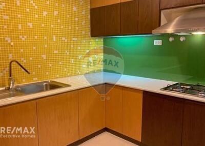 Modern 2 Bed Condo for Rent near BTS Phrom Phong, Sukhumvit - Prime Location!