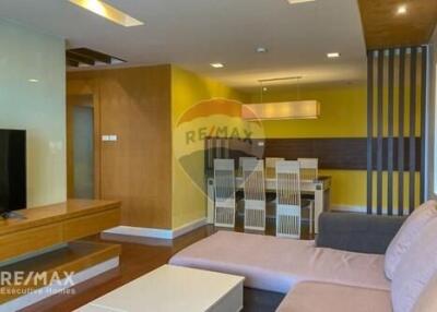 Modern 2 Bed Condo for Rent near BTS Phrom Phong, Sukhumvit - Prime Location!