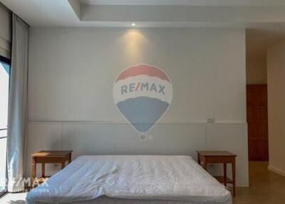 Luxurious 4 Bed Condo for Rent near BTS Thonglor Sukhumvit