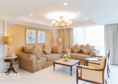 Luxurious 4 Bedroom Penthouse Condo with Exceptional Services in Sukhumvit 10