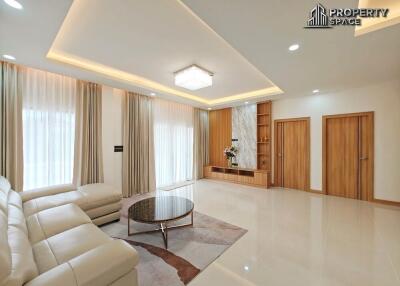 Modern 4 Bedroom Pool Villa In East Pattaya For Sale