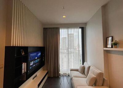 1-BR Condo at The Edge Sukhumvit 23 near MRT Sukhumvit